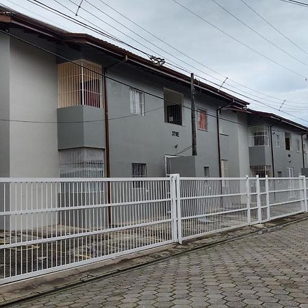 Apartamento Ubatuba - Praia Grande - 220M Da Praia Exterior photo